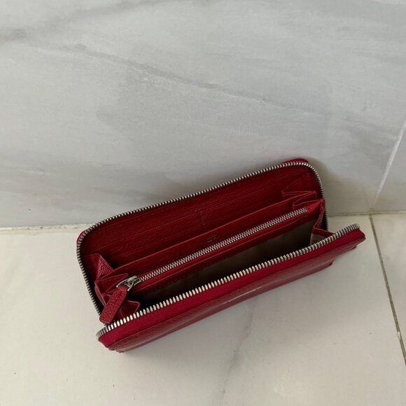 TUMI Red Leather Zip-Around Continental Wallet - Picture 6 of 9